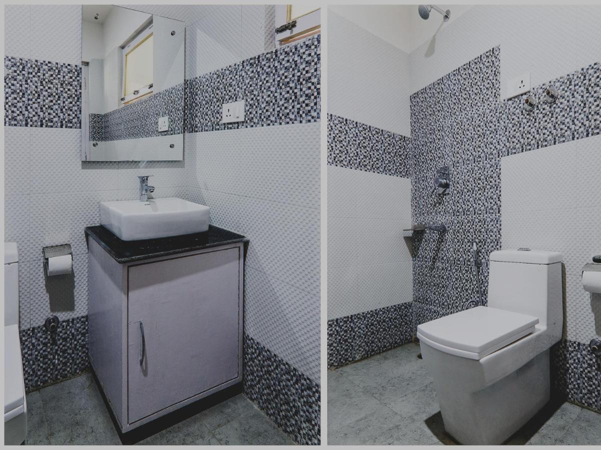 Oyo 72466 Hotel Yuvraj Shivpuri  Luaran gambar
